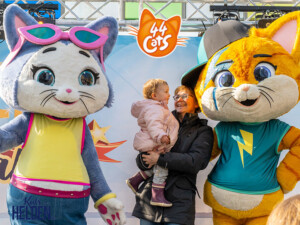 44 Cats, Meet en greet, Meet & Greet, kinderentertainment, tv karakter inhuren, winkelcentrumpromotie, looppop inhuren, bekende kinderfiguren inhuren, boeken kinderentertainment