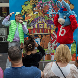 Bobo show, Bobo show inhuren, show met Bobo, inhuren bobo, event met bobo, bobo’s speurneuzendag, meet & greet met bobo, bobo meet & greet, kinderentertainment, entertainment voor kinderen, Winkelcentrumpromotie, promotie winkelcentrum, winkelcentrum entertainment, entertainment voor winkelcentrum, entertainmentbureau