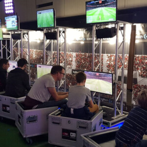 Football Game event, Football Game event inhuren, Kinderentertainment inhuren, kids games, kids games inhuren, Kinderentertainment inhuren, kinderentertainment, entertainment voor kinderen, boekingskantoor, mobiele kids acts, entertainmentbureau, workshops voor kinderen,