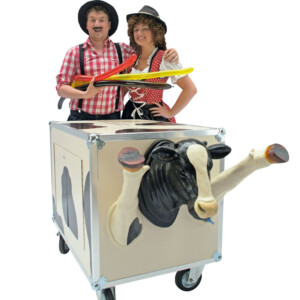 De Koe-Mobiel, De Koe-Mobiel inhuren, inhuren De Koe-Mobiel, mobiel entertainment, Mobiel entertainment, mobiel entertainment inhuren, winkelcentrum promotie, winkelcentrum entertainment, entertainment voor in winkelcentrum, winkelcentrumpromotie, inhuren entertainment winkelcentrum, entertainment buro, entertainmentbureau