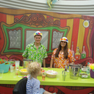 Kinder Cocktailbar, De Kinder Cocktailbar, De Kinder Cocktailbar inhuren, inhuren De Kinder Cocktailbar, kinderentertainment, kinderevenement, kinderevent, inhuren entertainment winkelcentrum, entertainment voor kinderen, kinderentertainment,Winkelcentrumpromotie, promotie winkelcentrum, winkelcentrum entertainment, entertainment voor winkelcentrum, entertainmentbureau, mobiel entertainment,