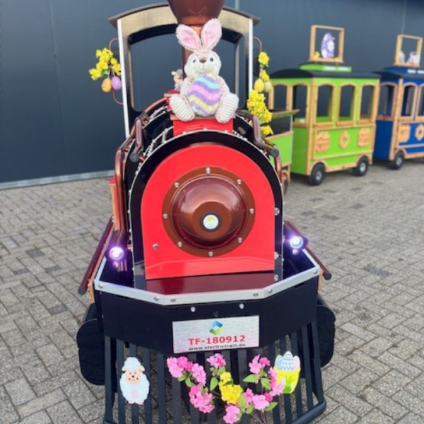 kindertrein, Wonderland Express, Wonderland Paasexpress, paasentertainment, De paashaas op bezoek, bezoek Paashaas, entertainment voor pasen, paashazen, entertainment pasen, rondlopende paashaas, winkelcentrumpromotie, promotie winkelcentrum, entertainmentbureau, paas entertainment